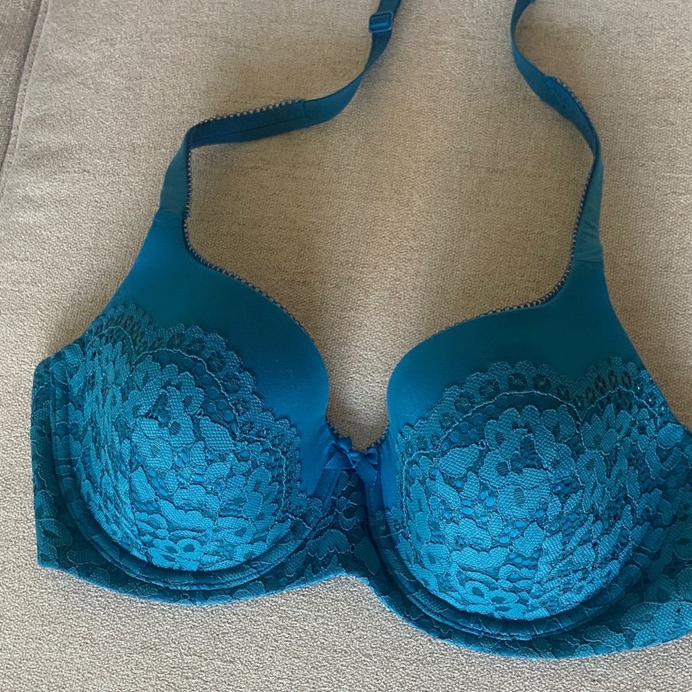 Sale! Victoria's Secret Vibrant Blue Lace Bra, lined Demi underwire 34DDD - Picture 6 of 15